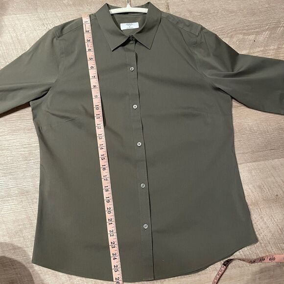 Untuckit Olive Green Button Down Bella Shirt, size 8 - Picture 7 of 11